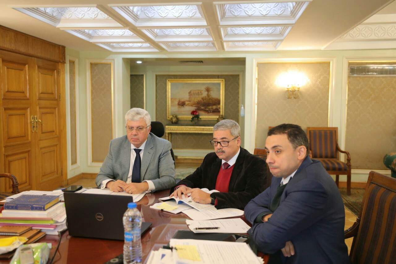 وزير التعليم العالي والبحث العلمي يرأس اجتماع مجلس إدارة المعهد القومي للبحوث الفلكية والجيوفيزيقية